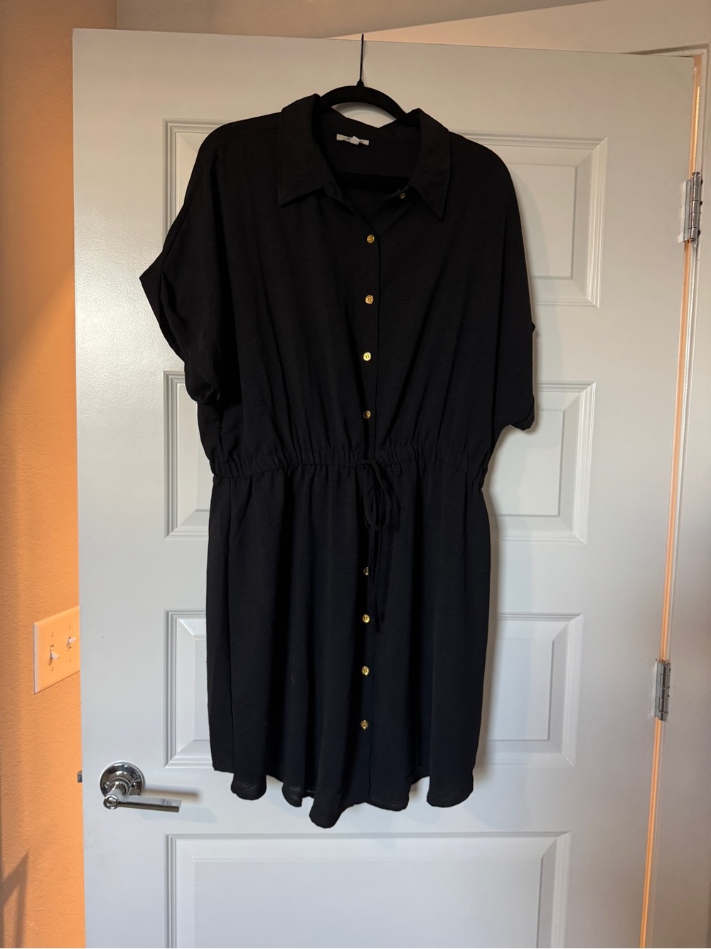 Classic Black Button-Front Short Sleeve Shirt Dress